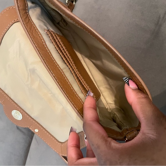 Tory Burch crossbody purse - Picture 3 of 3